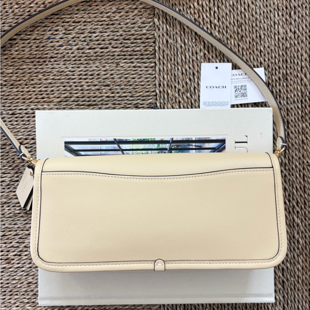Coach Dinky Shoulder Bag in Moonlight - Picture 10 of 13